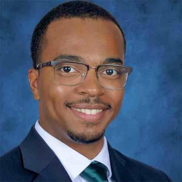 Julian Sanders '21, will moderate the Cook Leadership Academy alumni panel